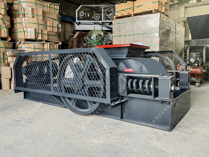 2pg400X250小型對輥破碎機發(fā)貨圖片_發(fā)往江蘇連云港_破水渣