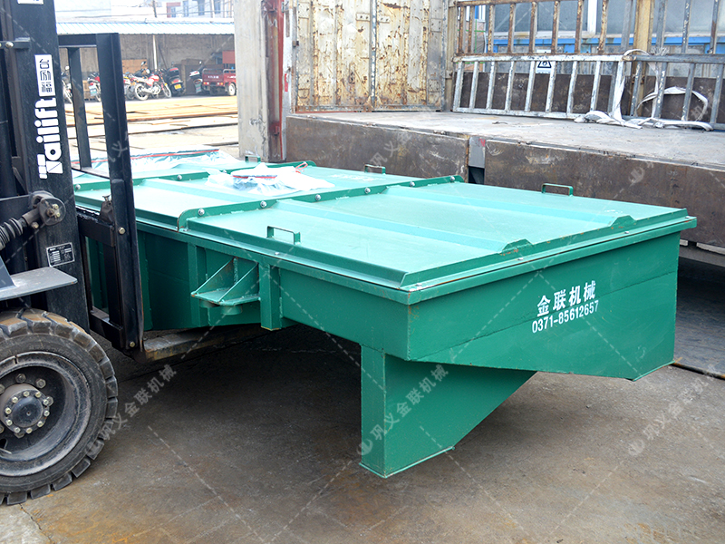 1535兩層直線振動篩發貨圖片_發往吉林長春_篩石英砂 1535兩層直線振動篩發貨圖片_發往吉林長春_篩石英砂